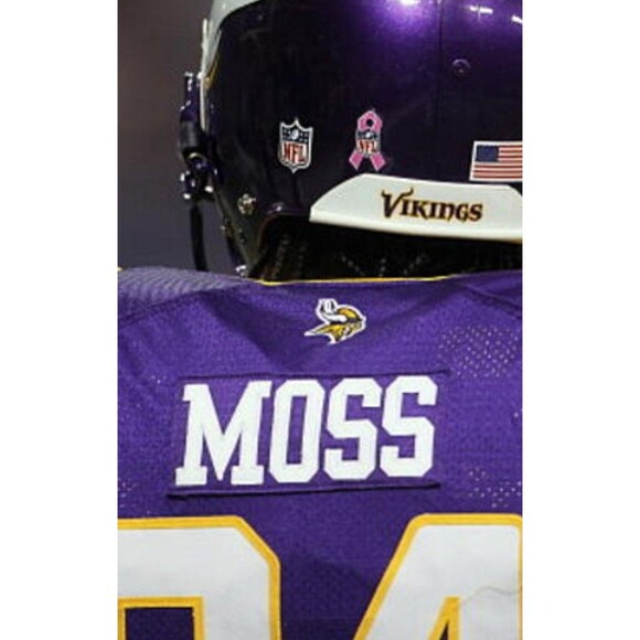 Randy Moss (Mitch/Ness)-(Vikings)-(1998)-(Jersey)-(Purple)-(New Cond.)-(XL)-$95 - Picture 6 of 15